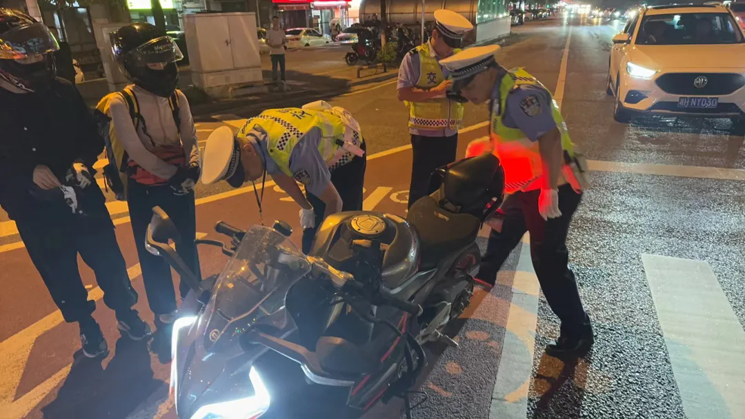 一天查處142起，長沙交警啟動“靜音行動”！